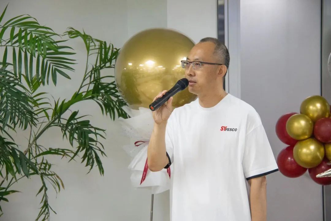 蓄力三十載 凝心再出發(fā)——沈陽(yáng)外服三十周年慶?；顒?dòng)